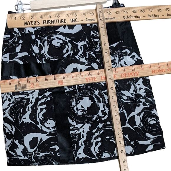 NWOT Leifsdottir Anthropologie women's ruffled floral skirt silk blend size 0 - Picture 3 of 7